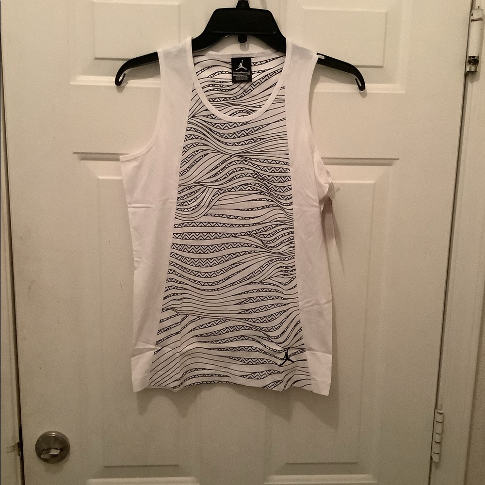 Jordan boys tank top Medium 10-12 yrs old
